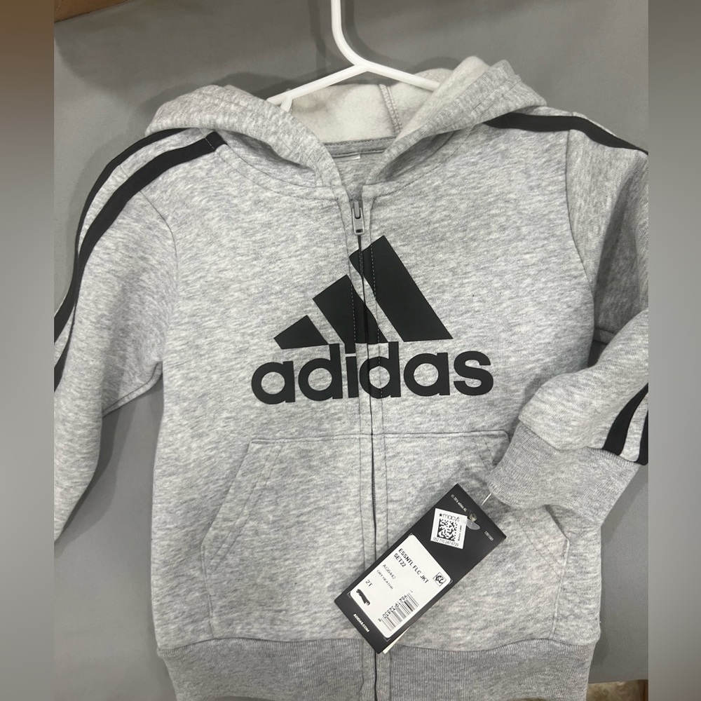 Adidas toddler sweatsuit